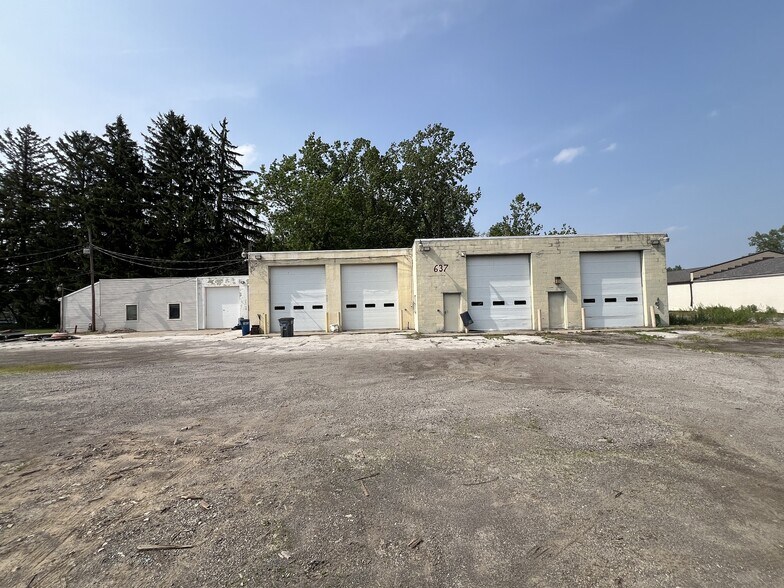 637 Elmdale Rd, Toledo, OH à vendre - Photo du bâtiment - Image 3 de 6