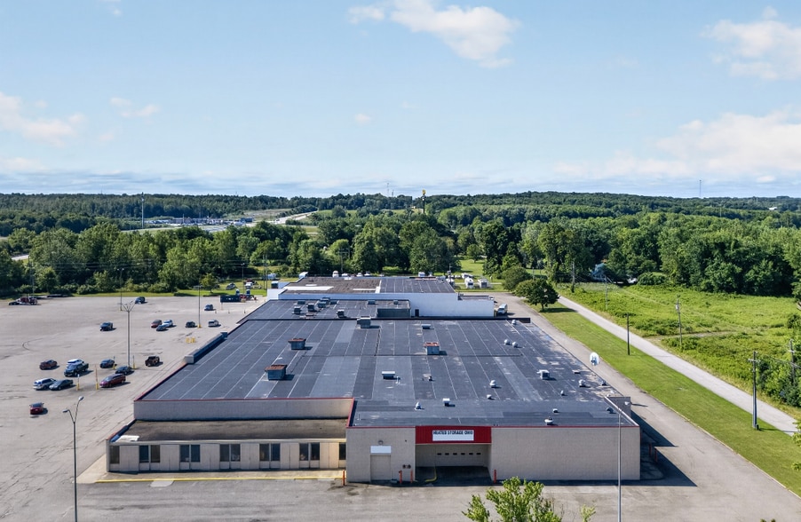 199 Gateway Ave, Conneaut, OH for sale - Primary Photo - Image 1 of 5