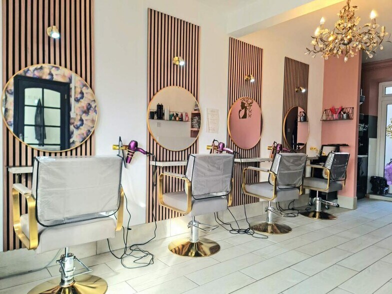 840 Carmarthen Rd, Swansea à vendre - Photo du bâtiment - Image 2 de 33