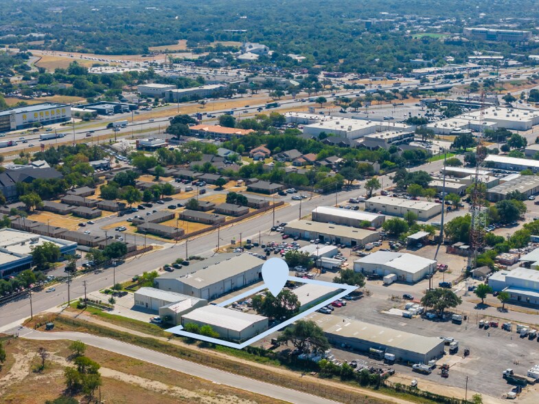 1100 N Industrial Blvd - Horizon portefeuille de 2 propriétés à vendre sur LoopNet.ca - Photo du bâtiment - Image 2 de 11