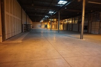 21 Worlds Fair Dr, Somerset, NJ à louer Photo intérieure- Image 1 de 3