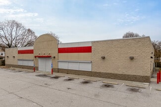 Plus de détails pour 580 Vernon Odom Blvd, Akron, OH - Commerce de détail à louer