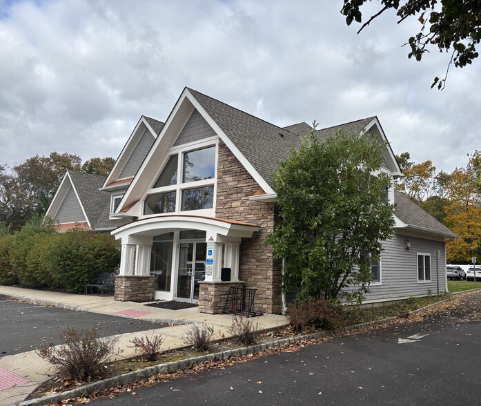 186 W Veterans Hwy, Jackson, NJ à vendre - Photo du bâtiment - Image 3 de 9