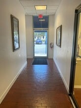142 SW Avenue C, Winter Haven, FL for lease Interior Photo- Image 2 of 14