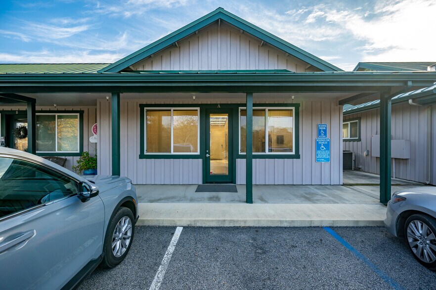 71-75 N Main St, Templeton, CA for lease - Building Photo - Image 1 of 20