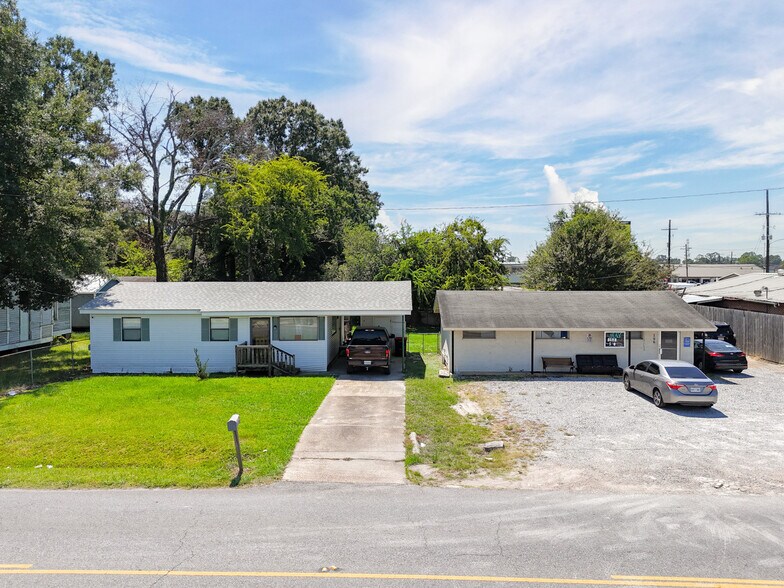 196-198 Mount Vernon Dr, Lafayette, LA à vendre - Photo du bâtiment - Image 2 de 5