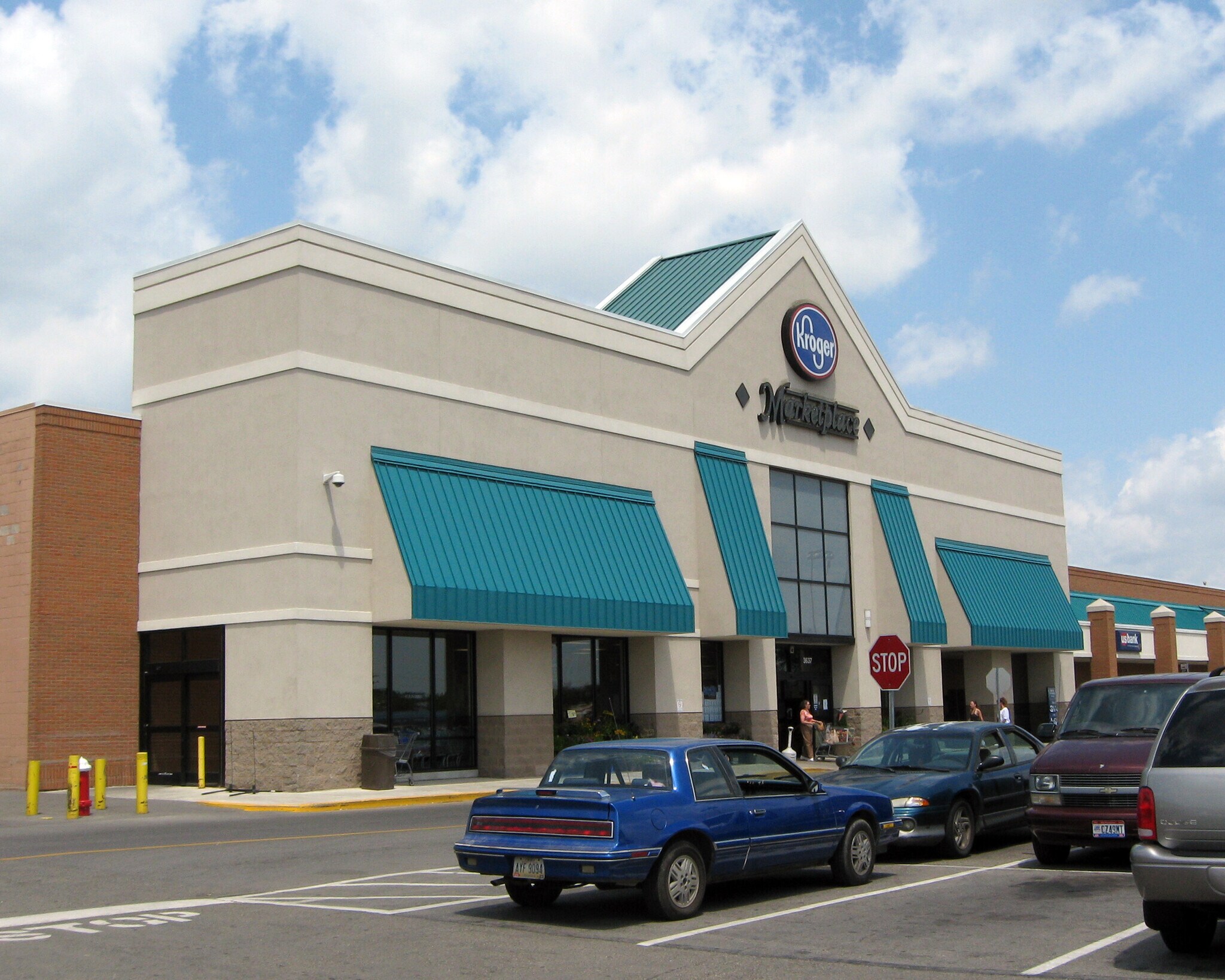 3735-3907 S High St, Columbus, OH à louer Photo du bâtiment- Image 1 de 7