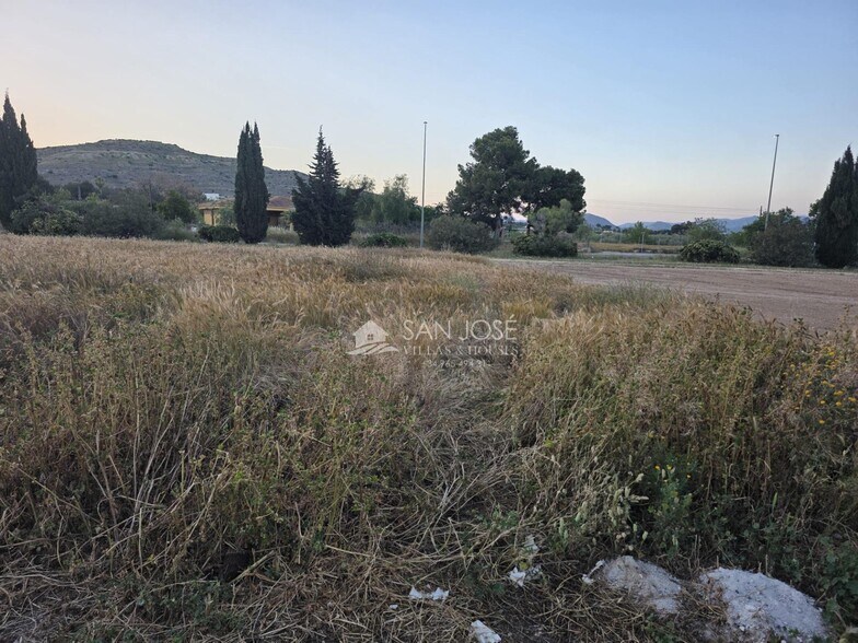 Terrain dans Aspe, Alicante à vendre - Photo du bâtiment - Image 2 de 6
