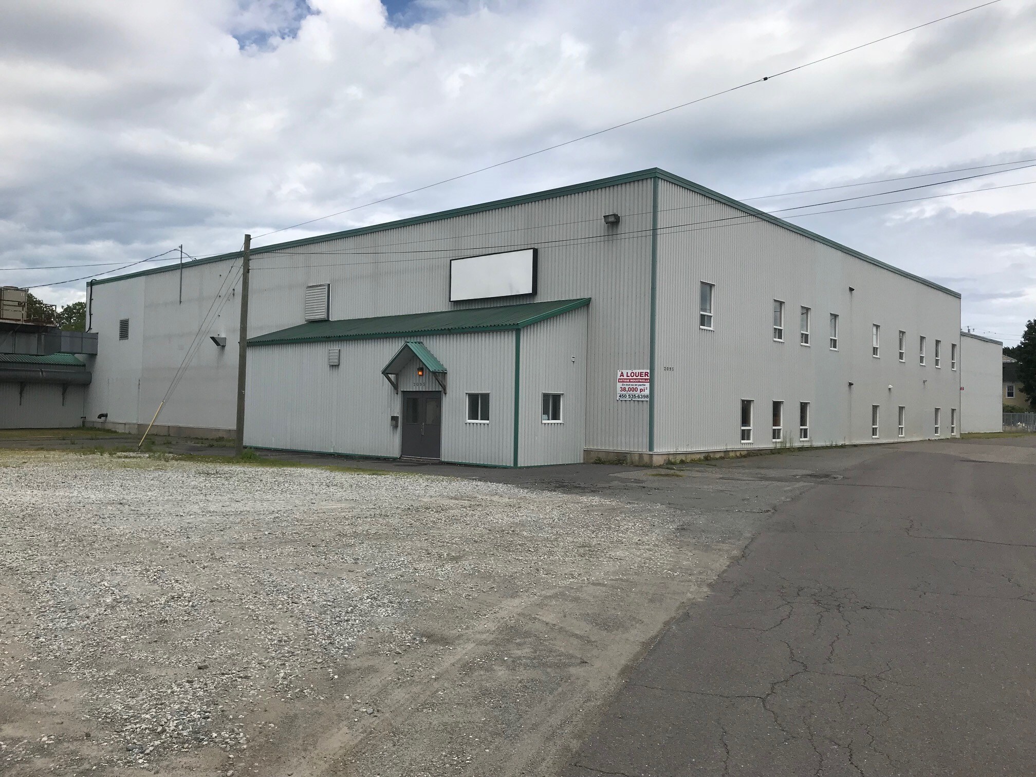 2095 Rue Dandenault, Lawrenceville, QC à vendre Photo principale- Image 1 de 1