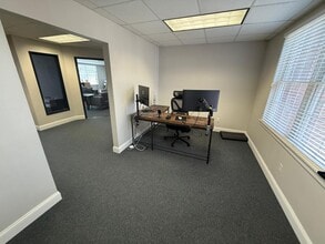 271 US Highway 46, Fairfield, NJ à louer Photo du bâtiment- Image 1 de 10