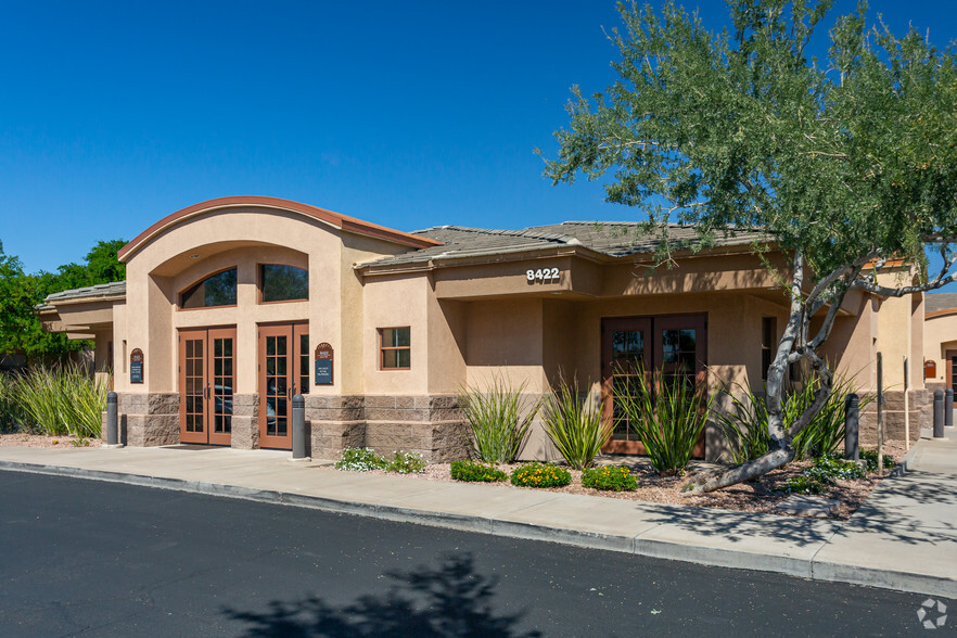 8422 E Shea Blvd, Scottsdale, AZ for lease - Primary Photo - Image 1 of 8