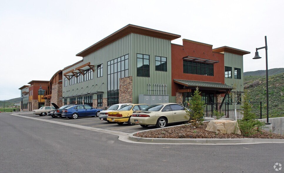 2700 Rasmussen Rd, Park City, UT à louer - Photo du bâtiment - Image 2 de 12