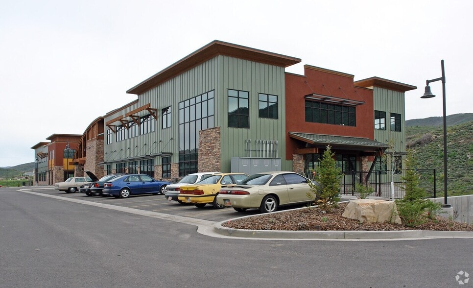 2700 Rasmussen Rd, Park City, UT à louer - Photo du bâtiment - Image 2 de 12