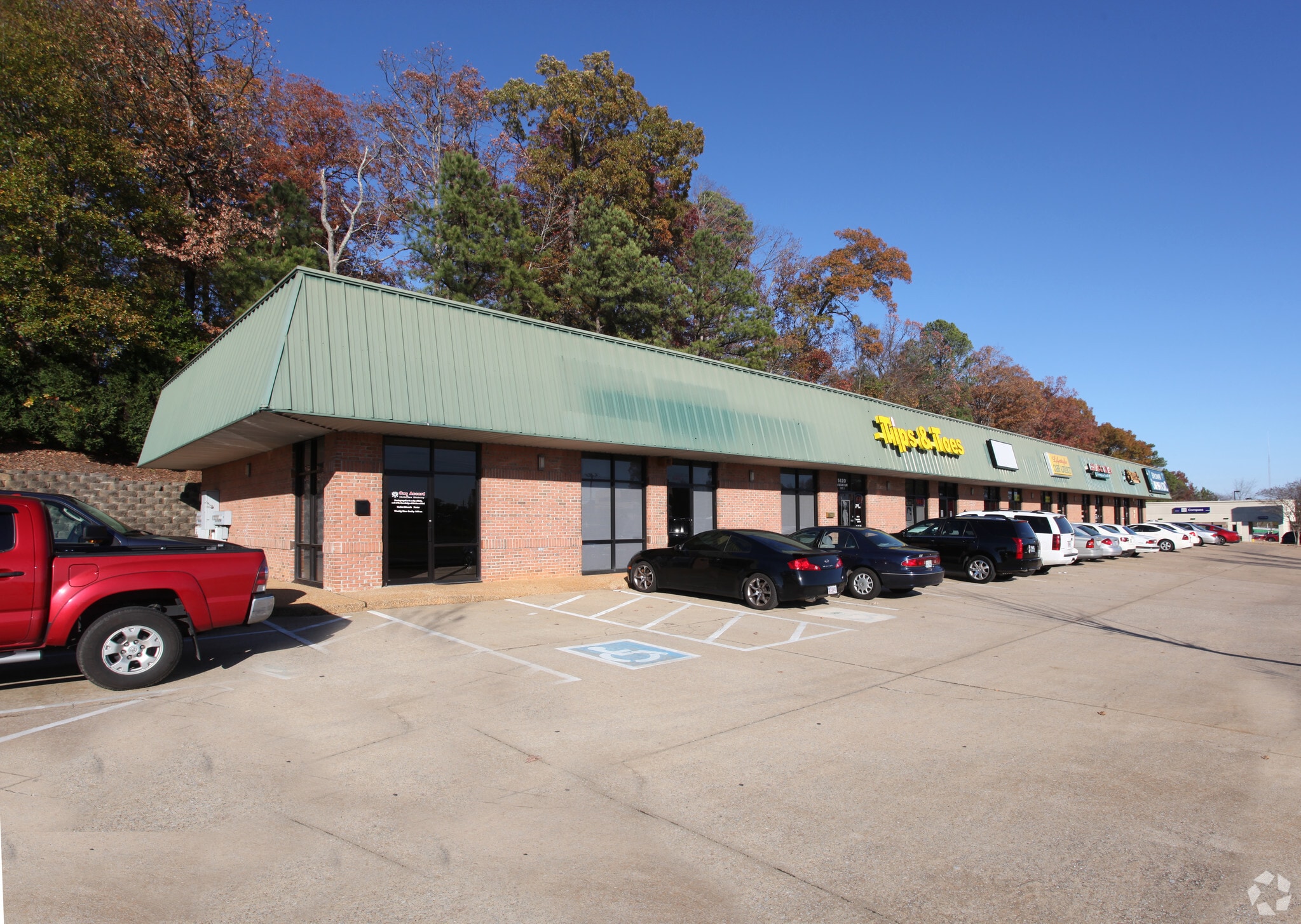1420 Mcfarland Blvd, Northport, AL à louer Photo principale- Image 1 de 8