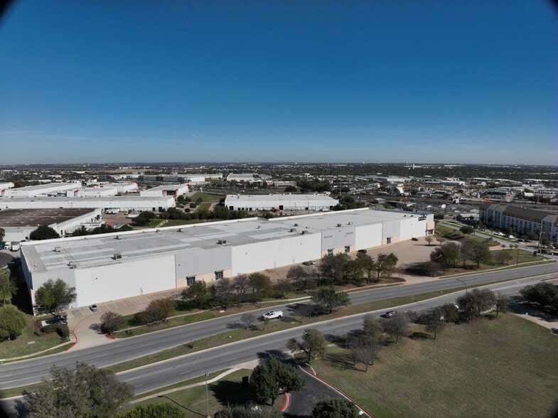 2120 Grand Avenue Pky, Austin, TX for lease - Matterport Community - Image 2 of 26