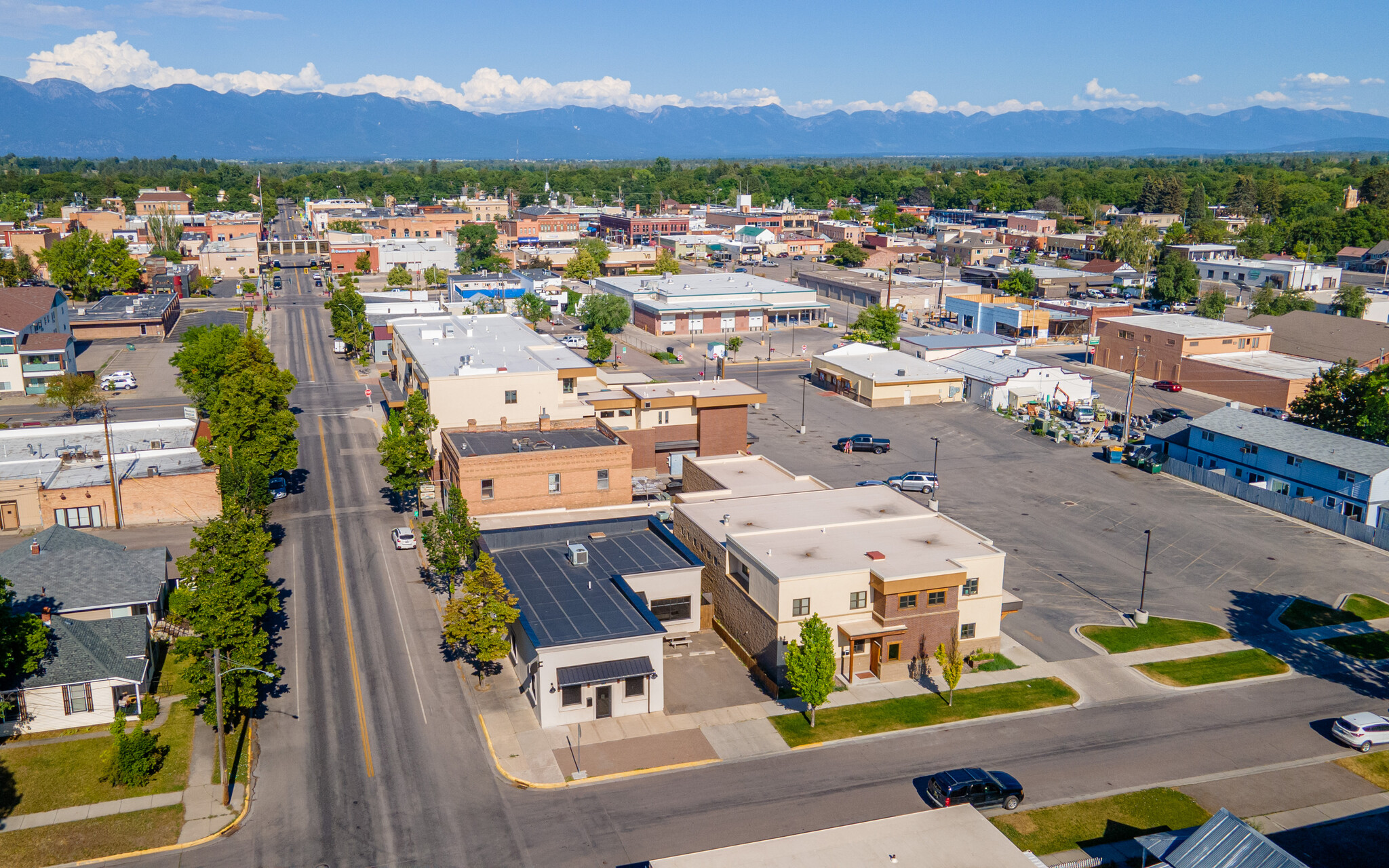 201 3rd Ave W, Kalispell, MT à vendre Photo du bâtiment- Image 1 de 1