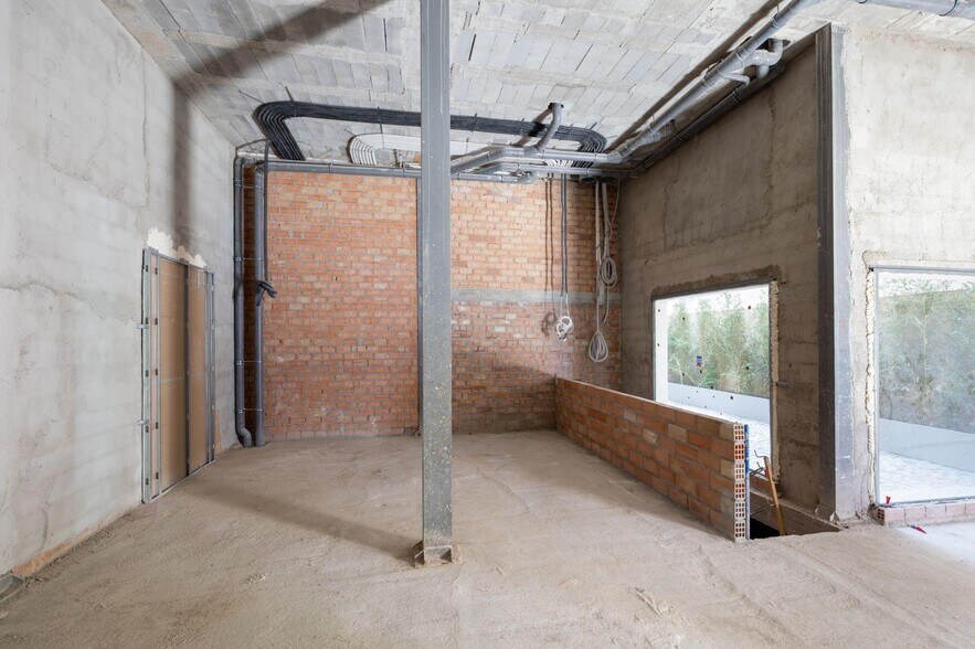 Calle Azhuma, 38, Granada, Granada for sale - Interior Photo - Image 3 of 11
