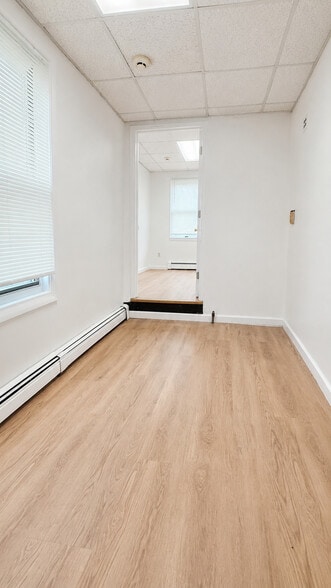 1638 Parker Ave, Fort Lee, NJ for lease - Building Photo - Image 2 of 7