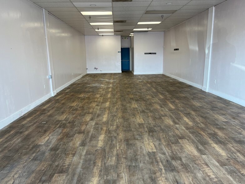 3600 Commerce Dr, Warsaw, IN for lease - Building Photo - Image 2 of 3