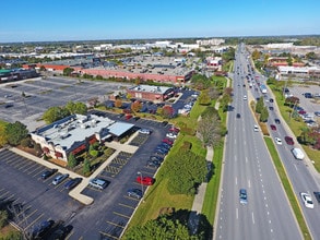 535 Lakeview Pky, Vernon Hills, IL - AERIAL  map view