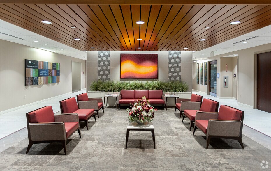 13400 N Meridian St, Carmel, IN à louer - Photo intérieure - Image 2 de 7