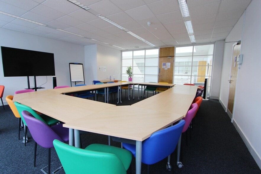 Innovation Way, York for lease - Interior Photo - Image 3 of 6