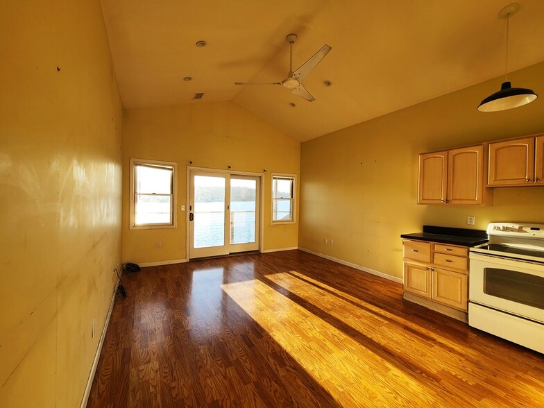 1 Horseshoe Lake Rd, Kauneonga Lake, NY à vendre - Photo du bâtiment - Image 3 de 32