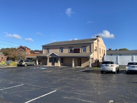 425 Chartiers St, Bridgeville PA - Services immobiliers commerciaux