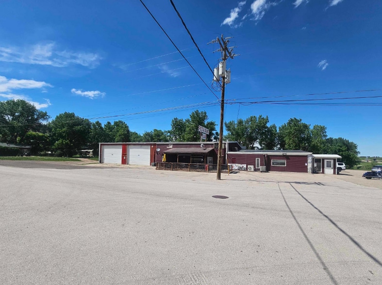 1401 Laurel Ave, Whitewood, SD for sale - Building Photo - Image 3 of 27