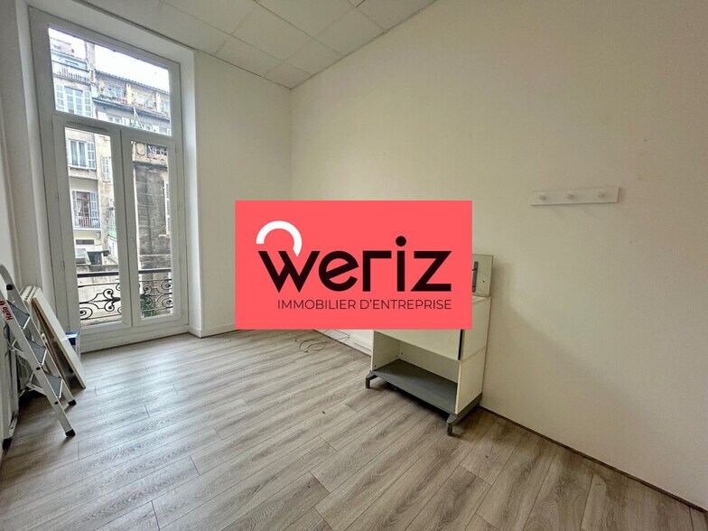 72 Rue Saint Jacques, Marseille à vendre - Photo du bâtiment - Image 3 de 9