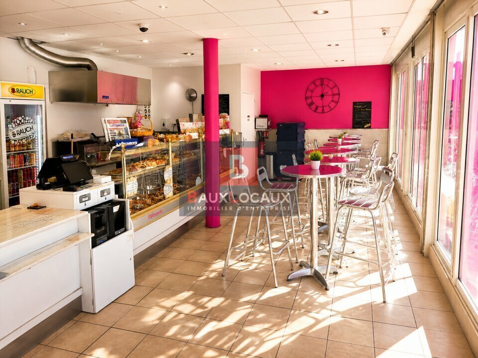 Flex in Salon-de-Provence for sale Interior Photo- Image 1 of 6