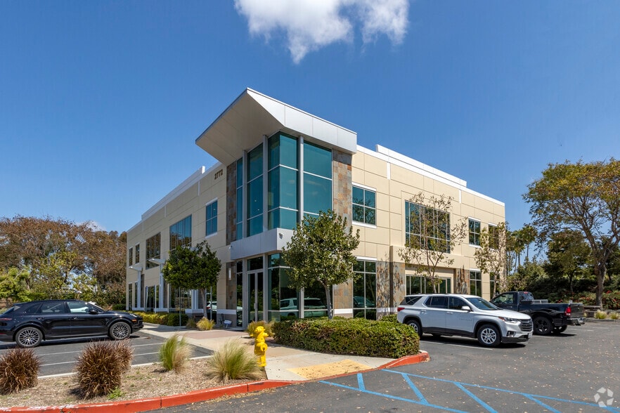 2772 Gateway Rd, Carlsbad, CA à louer - Photo principale - Image 1 de 4