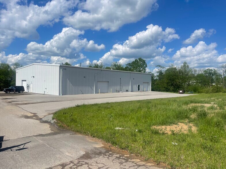 1113 Alex Dr, Elizabethtown, KY à louer - Photo du bâtiment - Image 3 de 10
