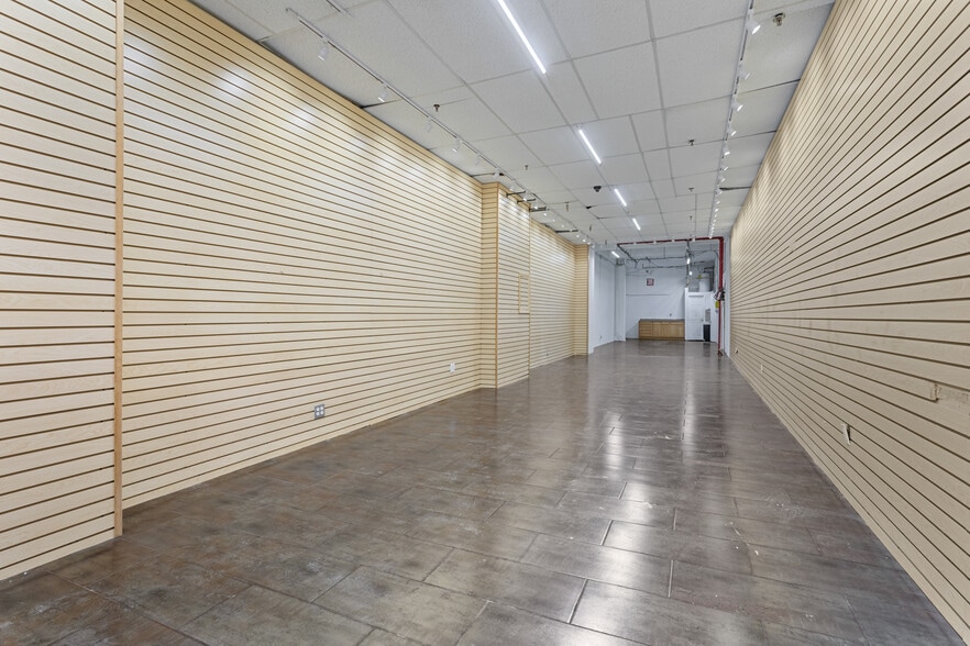 146 W 29th St, New York, NY for lease - Interior Photo - Image 3 of 5