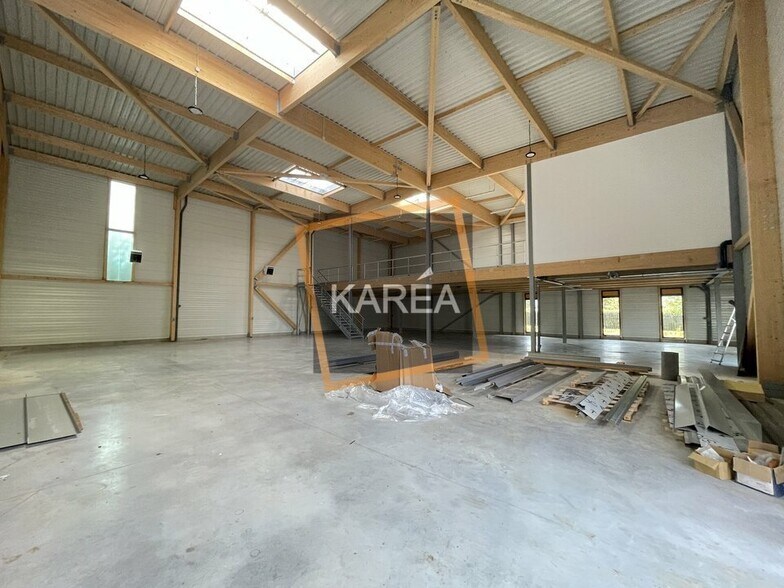 Flex in Chanteloup-en-Brie for sale - Interior Photo - Image 1 of 5