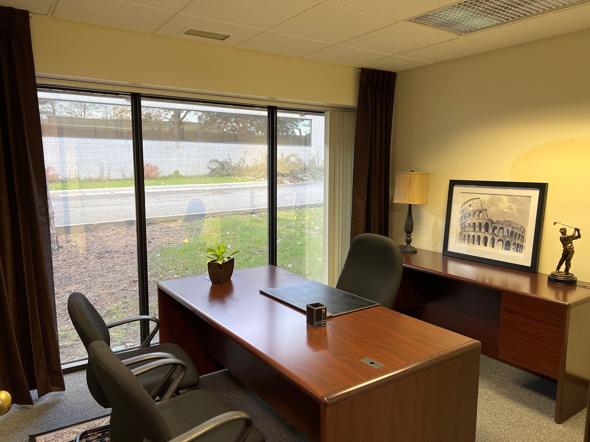 26677 W 12 Mile Rd, Southfield, MI for lease Interior Photo- Image 1 of 1