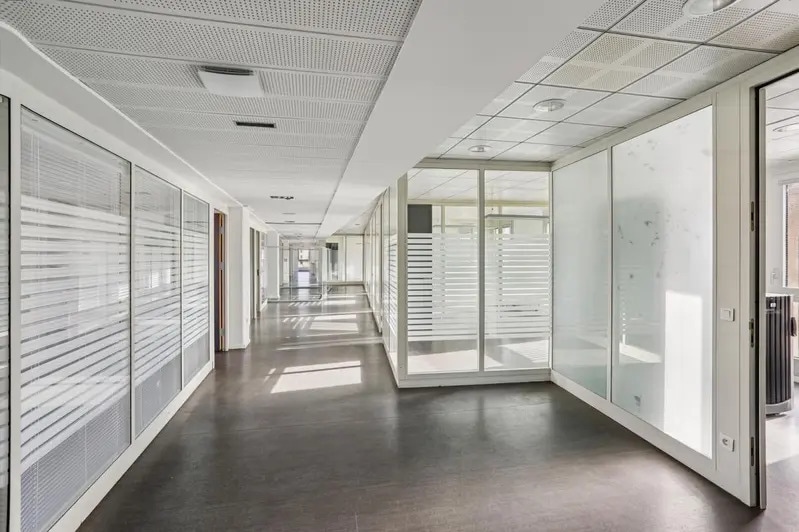 50 Cours De La République, Villeurbanne à louer - Photo du bâtiment - Image 3 de 8