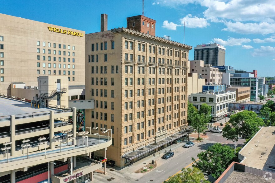 100 N 12th St, Lincoln, NE à vendre - Photo du bâtiment - Image 3 de 11