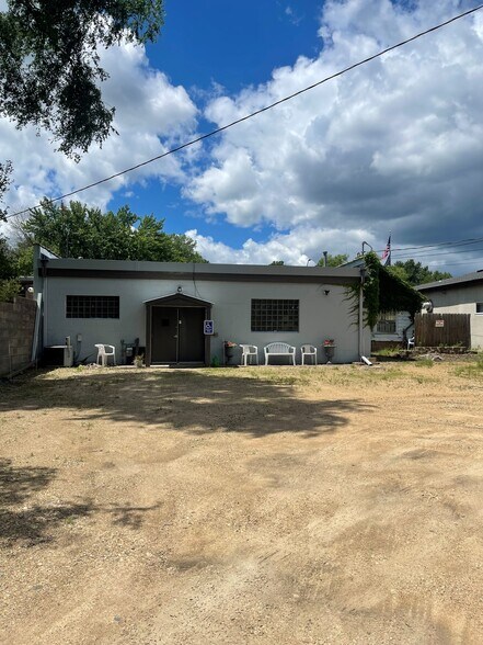 243 3rd St N, Bayport, MN à vendre - Photo du bâtiment - Image 3 de 12