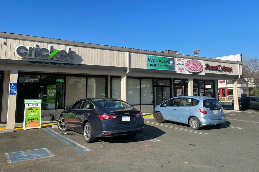 800-830 Harbor Blvd, West Sacramento, CA à louer - Photo du bâtiment - Image 2 de 5