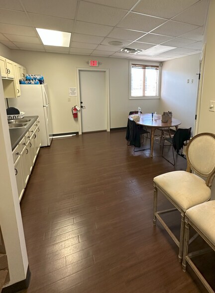 155 Halton Rd, Greenville, SC à louer - Photo intérieure - Image 2 de 28