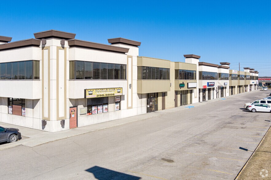 2323 32nd Ave NE, Calgary, AB à vendre - Photo principale - Image 1 de 1