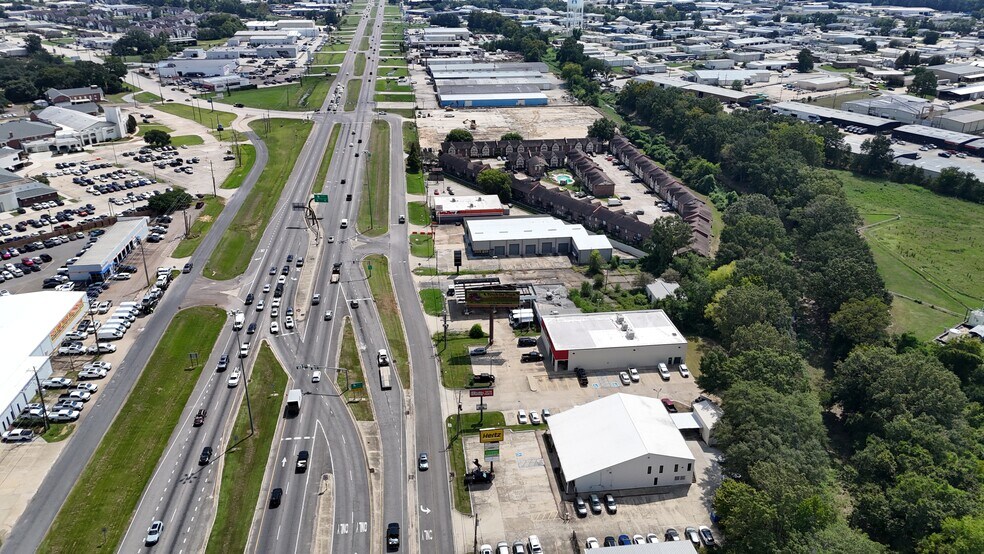 11450 Airline Hwy, Baton Rouge, LA à vendre - Photo du bâtiment - Image 3 de 12