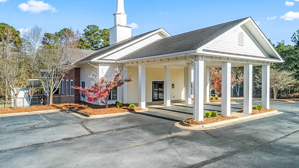 3800 Lenora Church Rd, Snellville, GA for sale - Primary Photo - Image 1 of 10