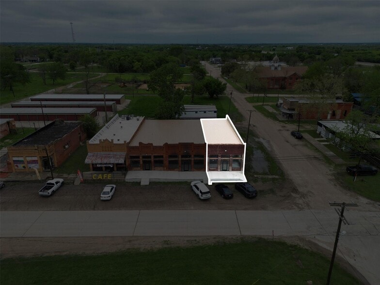 118 Dallas St, Rice, TX for lease - Building Photo - Image 3 of 15
