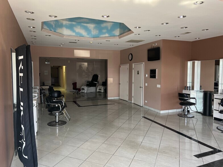 7508-7510 W Grand Ave, Elmwood Park, IL à louer - Photo intérieure - Image 3 de 8