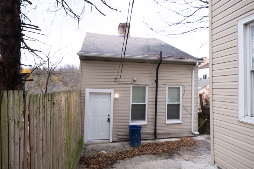 1604 Hatteras St, Pittsburgh, PA for sale - Building Photo - Image 2 of 10