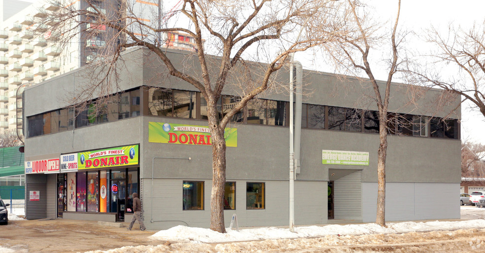 10104 121st St NW, Edmonton, AB for lease - Building Photo - Image 1 of 2