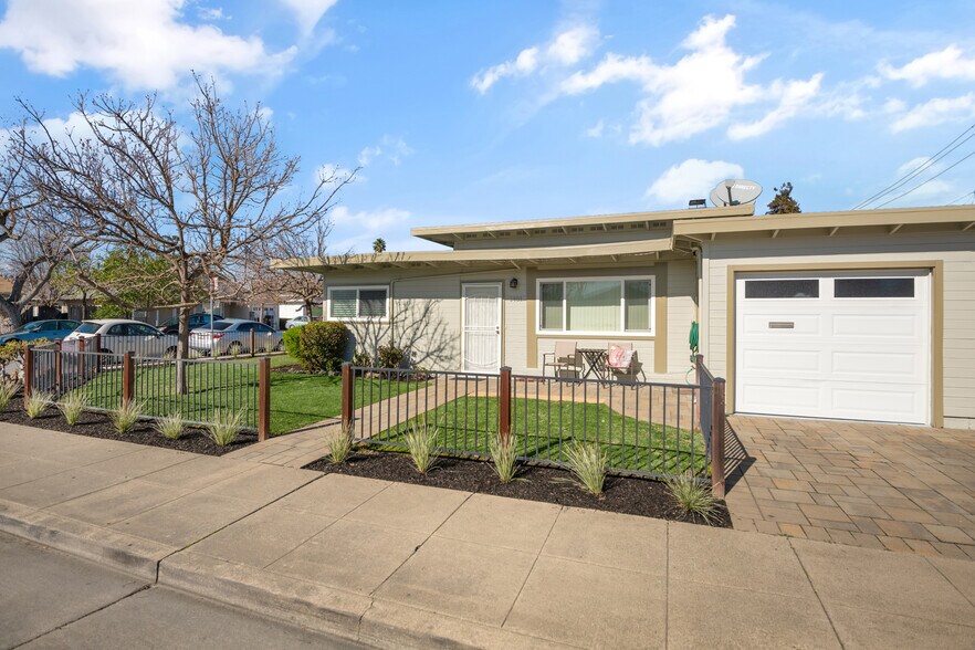 1401-1403 Cary Ave, San Mateo, CA à vendre - Photo du bâtiment - Image 2 de 17