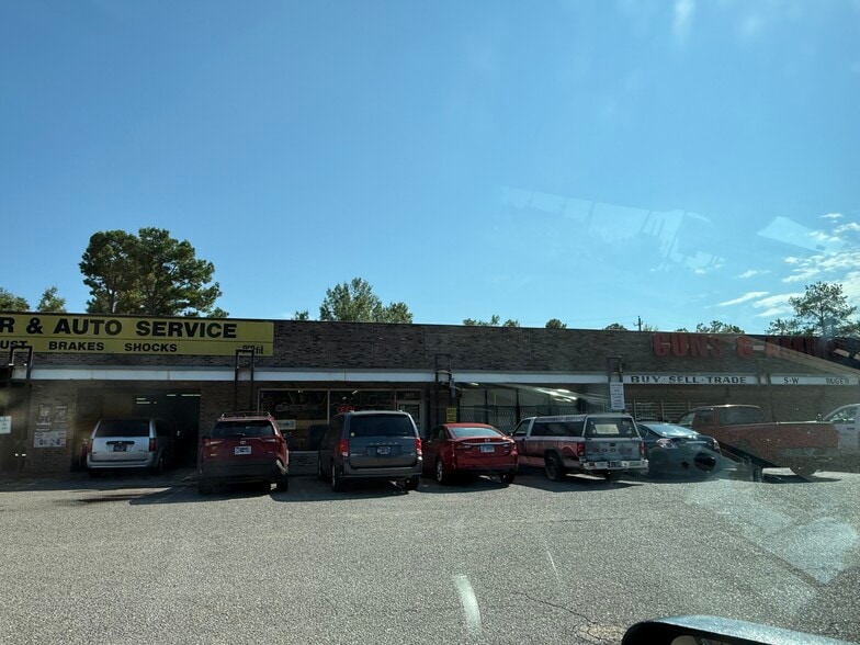 3615-3619 Summer Ave, Memphis, TN for sale - Building Photo - Image 2 of 10